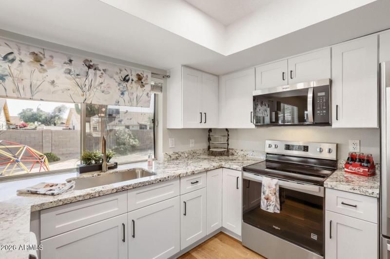 4341 W Bluefield Ave - Web Quality - 015