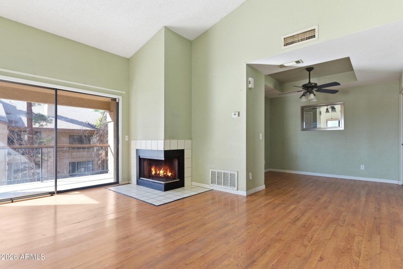 3_dd3aa876-2487-4b2c-9cfb-bca05193931c