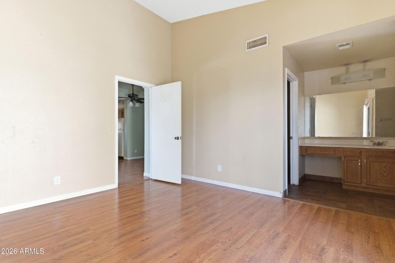 5_4b643c68-cd8c-42a1-a121-e3fd95435e40