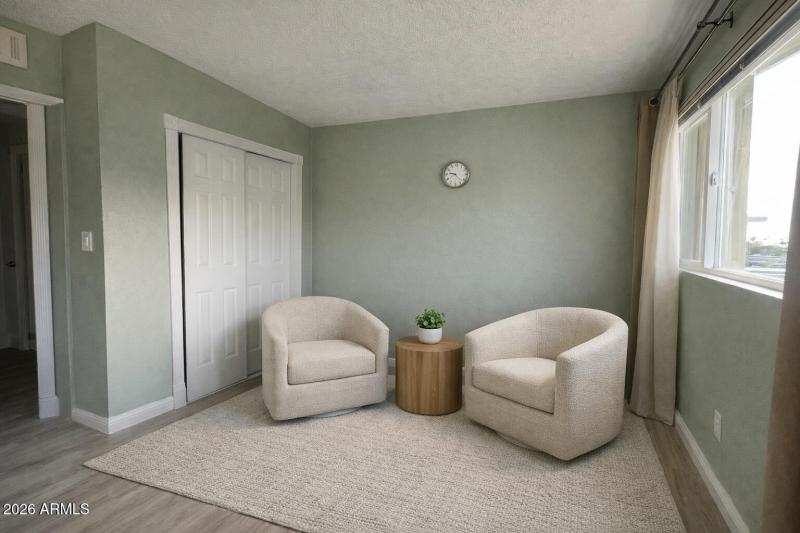 Primary suite sitting area