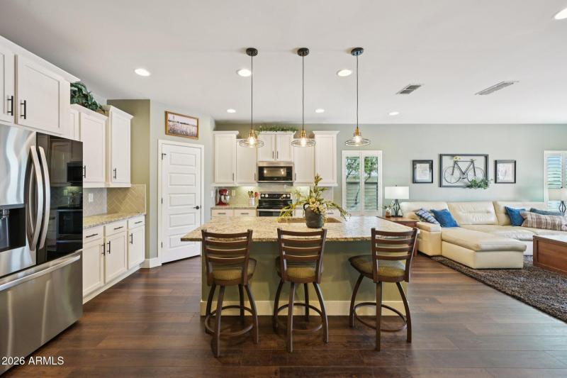 14-web-or-mls-W Oberlin Way-S2402-014