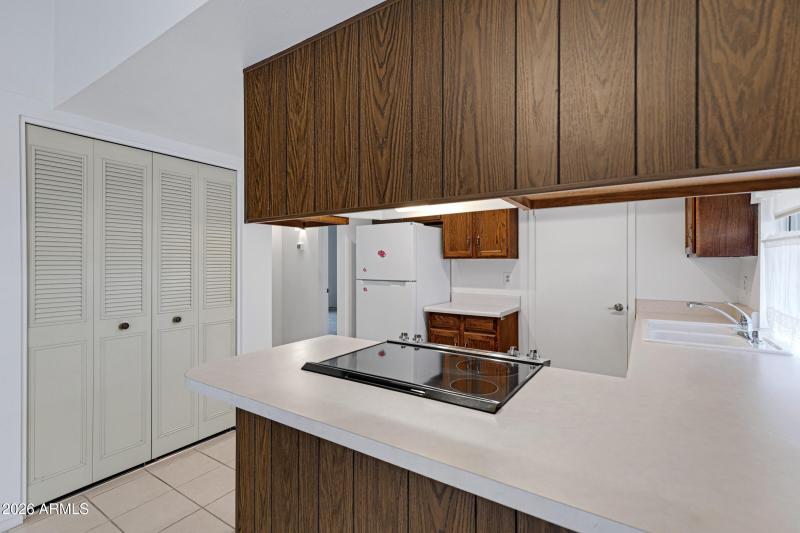 17635 N Lindner Dr-5