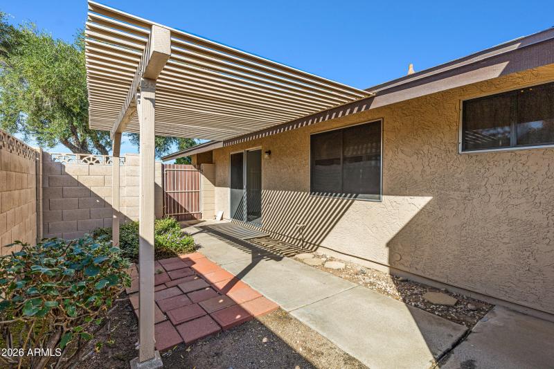 17635 N Lindner Dr-15