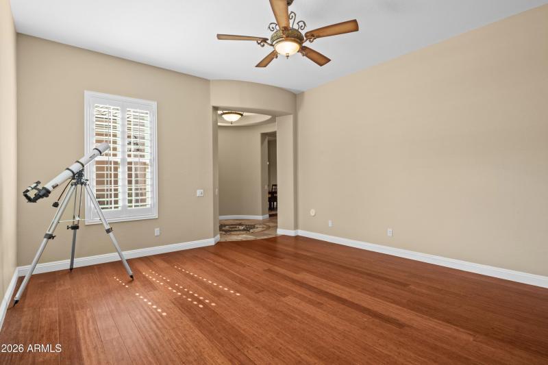 56 Drive extra bedroom or den office2