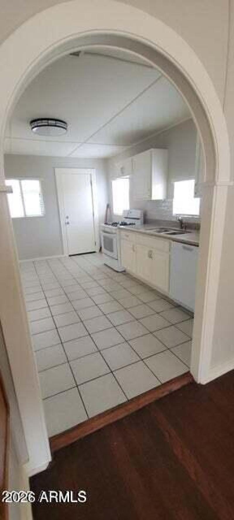 20250909003437468660000000-o