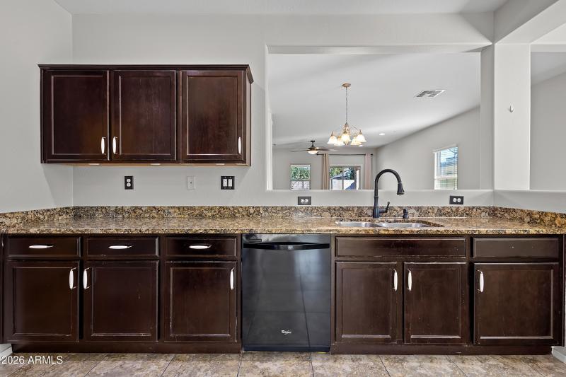 10802 W Saddlehorn Rd, Peoria