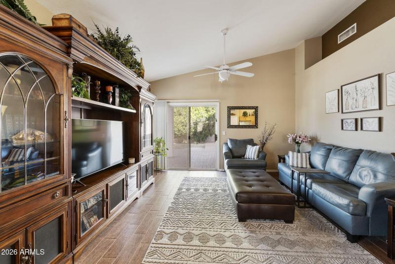 22-web-or-mls-dlb_7194-dlb_7198