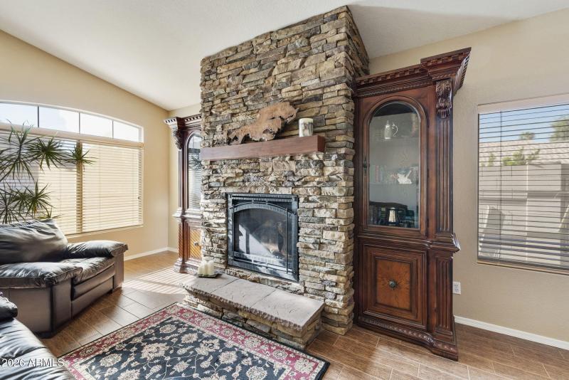 35-web-or-mls-dlb_7219-dlb_7223