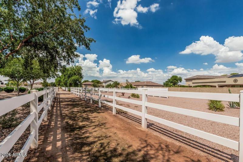 Horse and walking trails