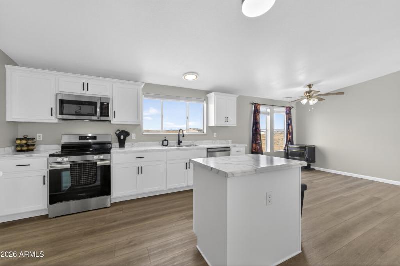 936-deer-field-blvd-winslow-az-usa-015