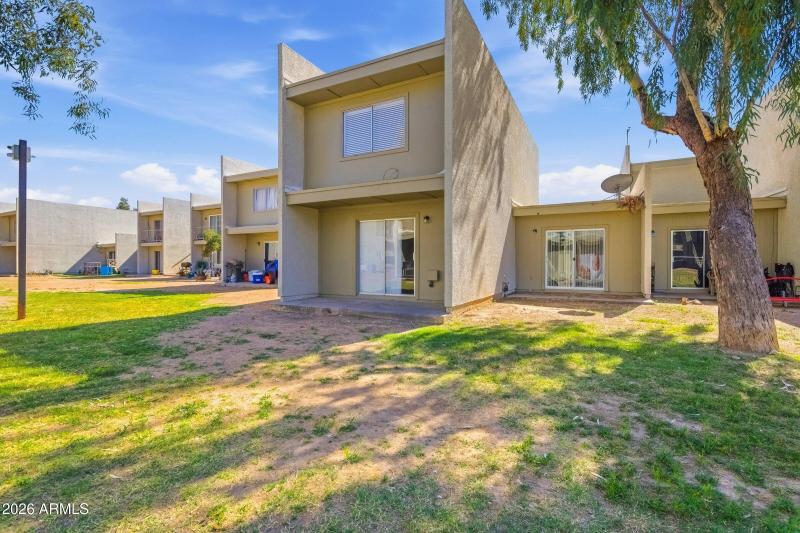 20-custom-2828 E Tierra Buana Ln-20