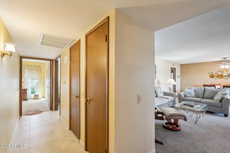 11-web-or-mls-W Wrangler Dr-S0103-011