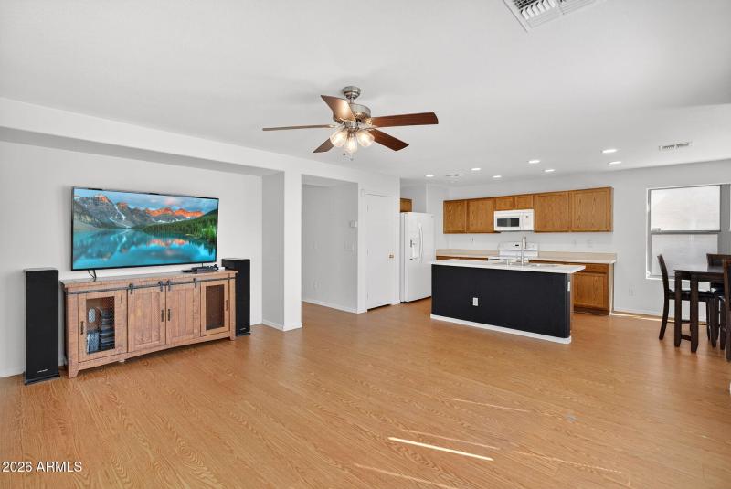 9-web-or-mls-07W Diana Ave