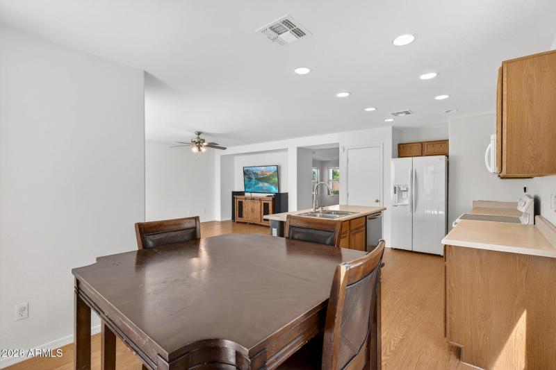 17-web-or-mls-15W Diana Ave