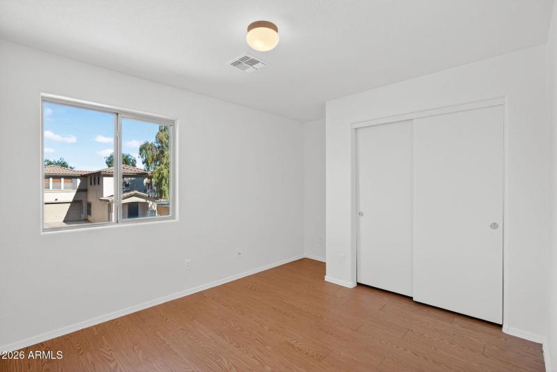 26-web-or-mls-16W Diana Ave