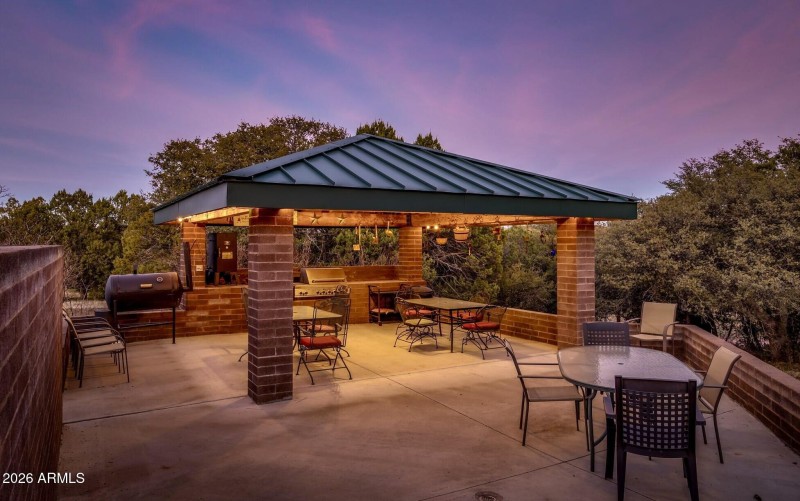 Dr Twi Ramada & Patio