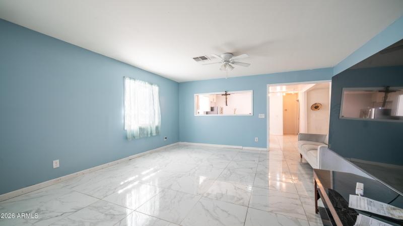 2201 W Adams St Exterior Photos-7