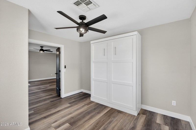 37-web-or-mls-54Davis Way