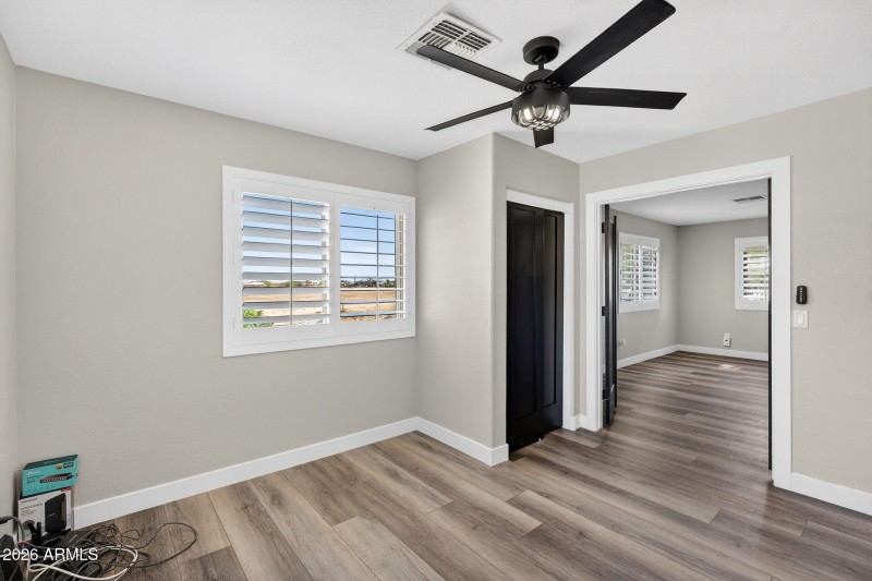 39-web-or-mls-53Davis Way