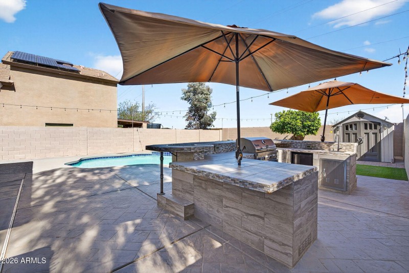 54-web-or-mls-77Davis Way