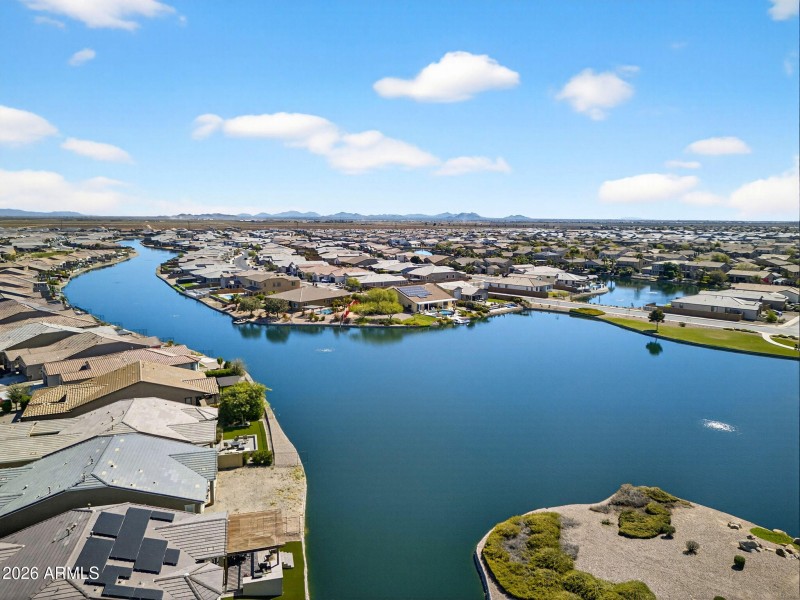 78-web-or-mls-10Davis Way