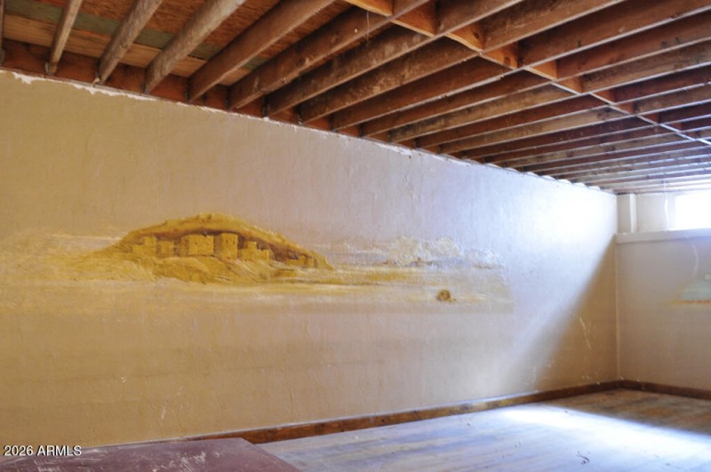 Historic Murals Corner 72