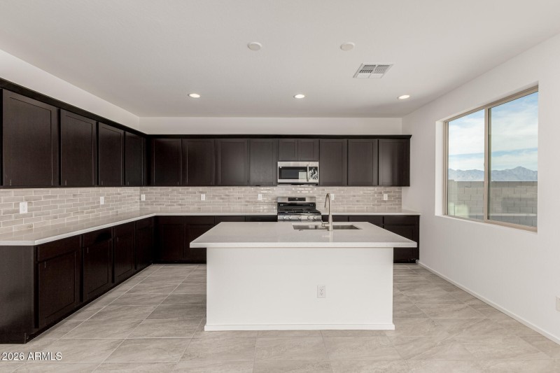 12 - Crescent Moon 46800