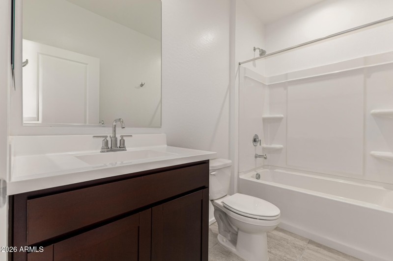 17 - Crescent Moon 46800