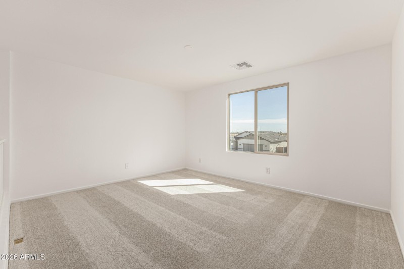 20 - Crescent Moon 46800