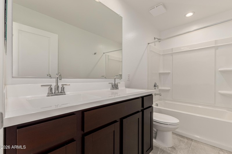 22 - Crescent Moon 46800