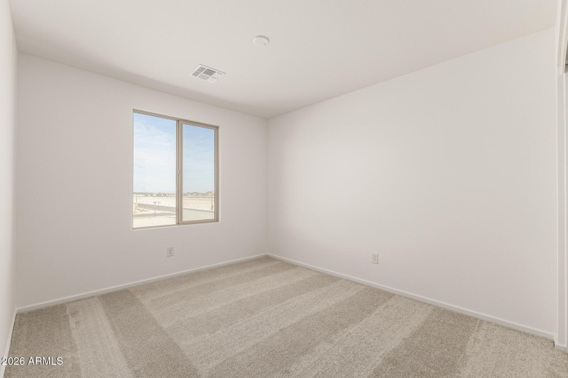 24 - Crescent Moon 46800