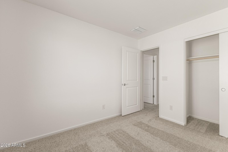 25 - Crescent Moon 46800