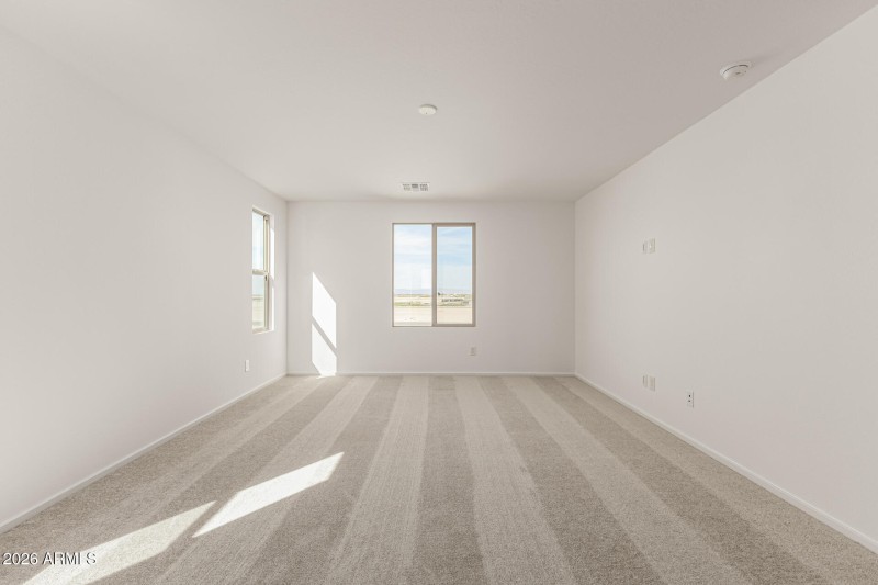 28 - Crescent Moon 46800