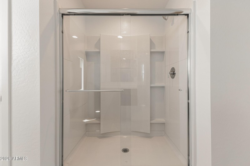 31 - Crescent Moon 46800