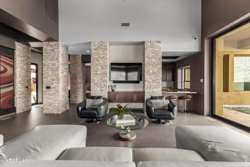 RELAXATION & CONVERSATION