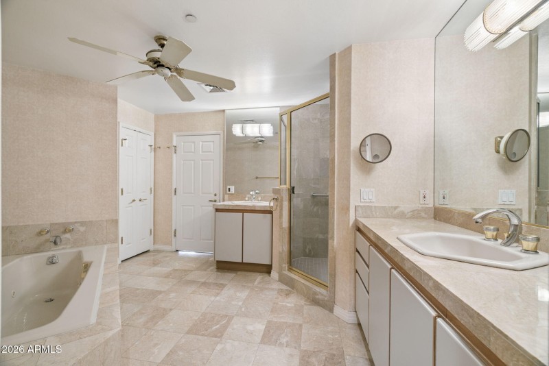 20-web-or-mls-1040-e-osborn-rd-803