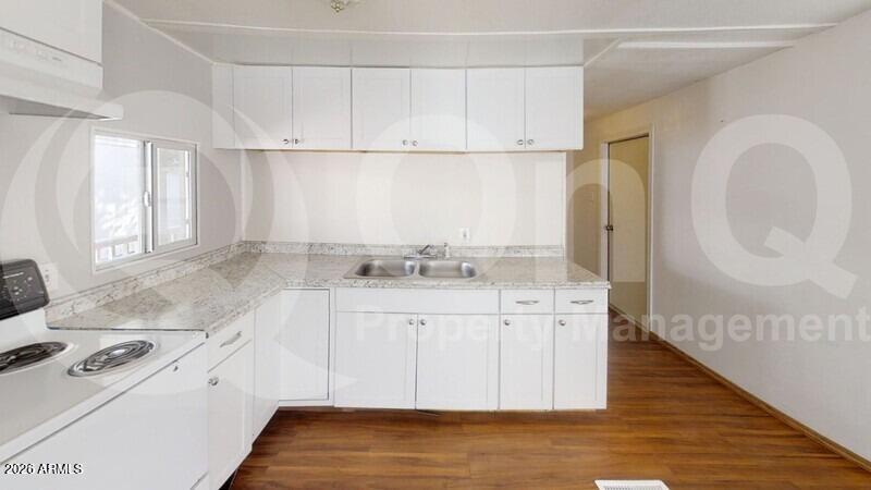 9b820cf7-c10e-4648-8351-e384c3288d79