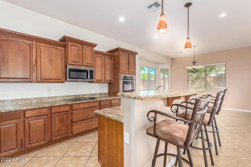 0015-15 - Joslyn 6015