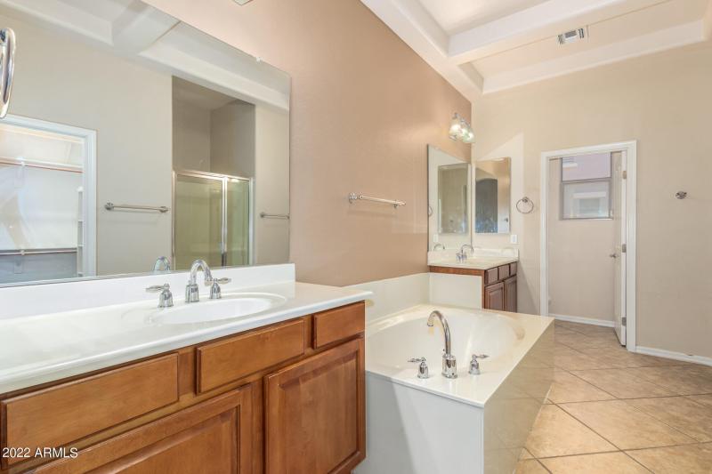 0026-26 - Joslyn 6015