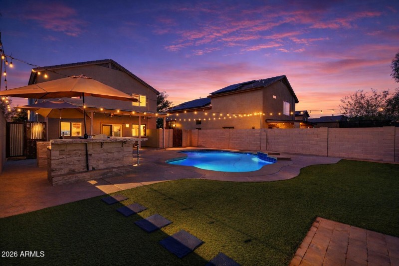 3CB7A3EC-3CF8-4ADF-BDA6-CF2C77F65576