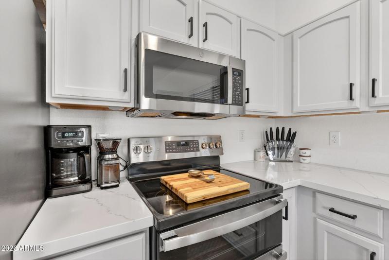 12-web-or-mls-42E Dry Creek Rd