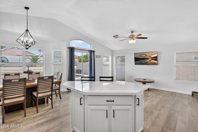 14-web-or-mls-41E Dry Creek Rd