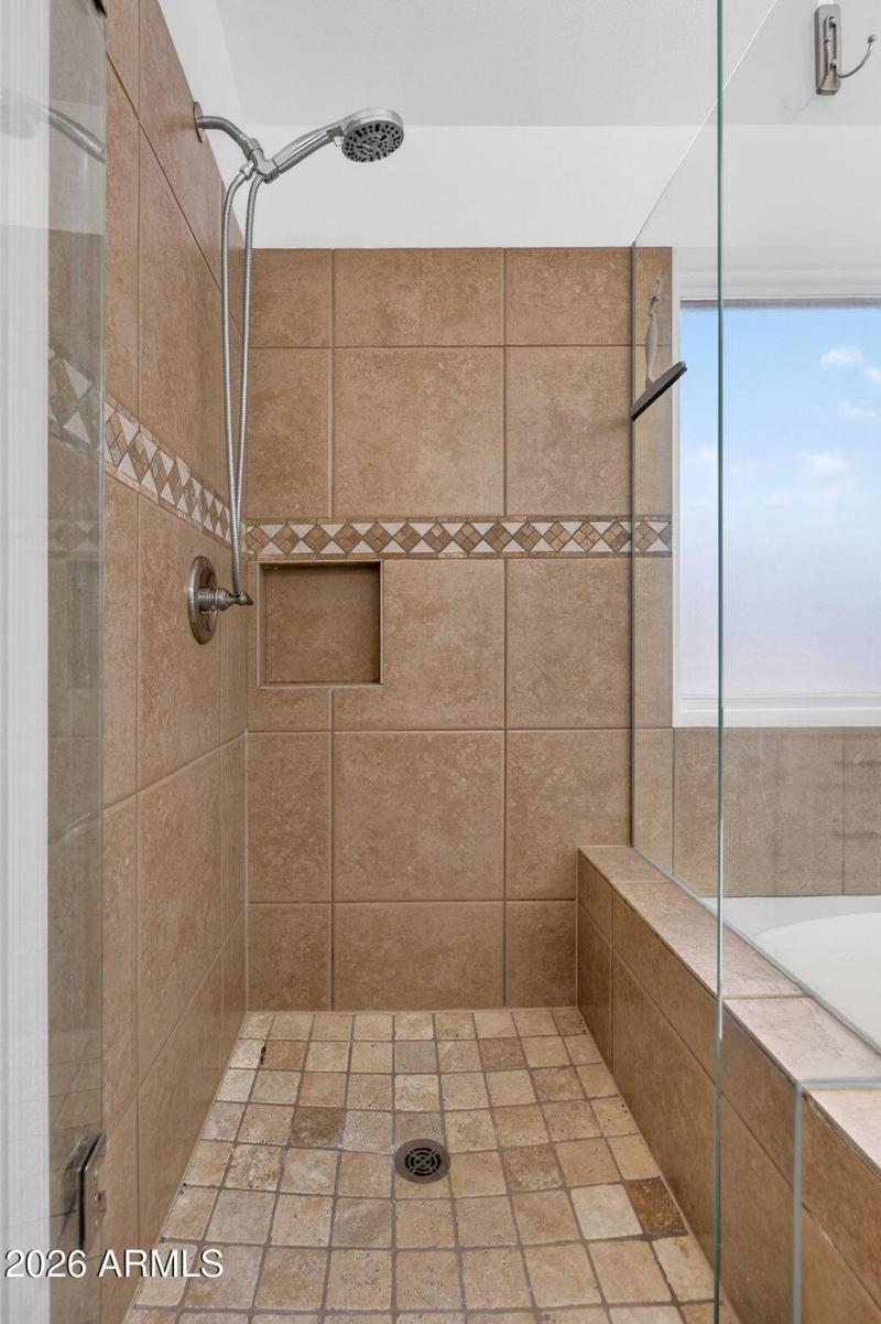 26-web-or-mls-51E Dry Creek Rd