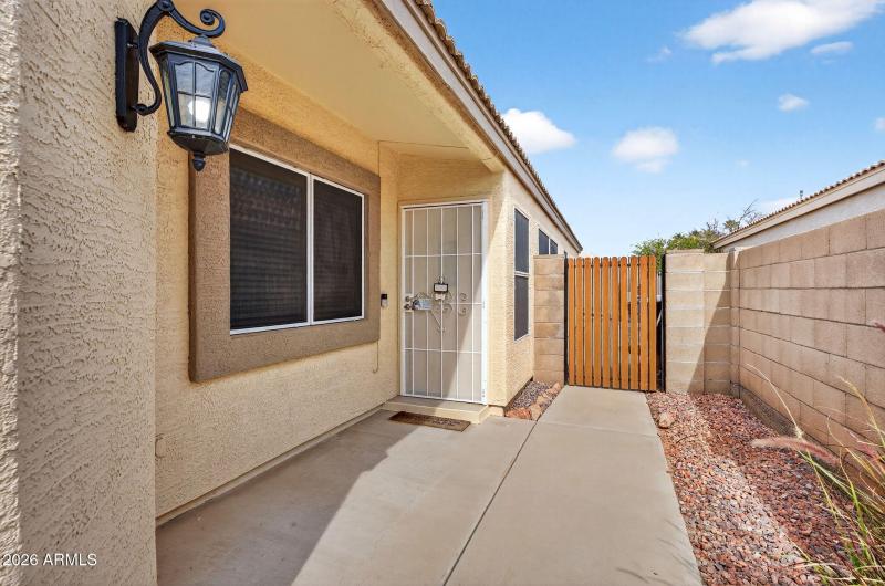 41-web-or-mls-68E Dry Creek Rd