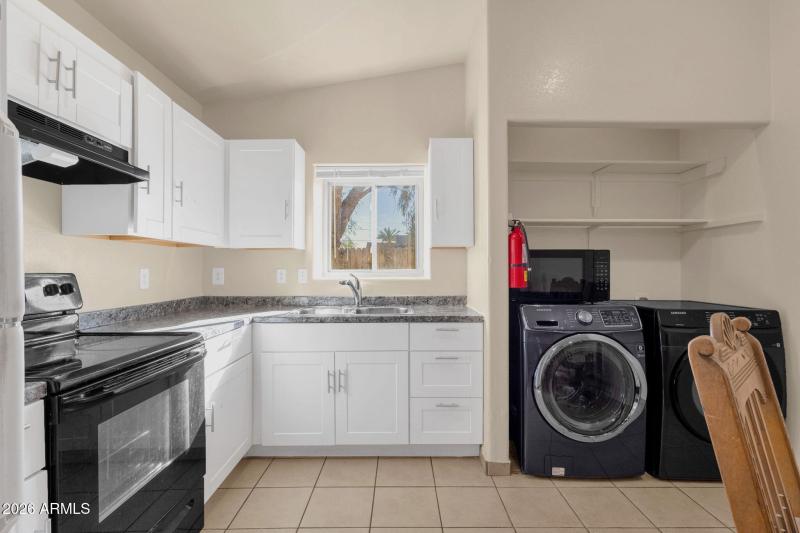 16-web-or-mls-1121-north-25th-pl-unit-1