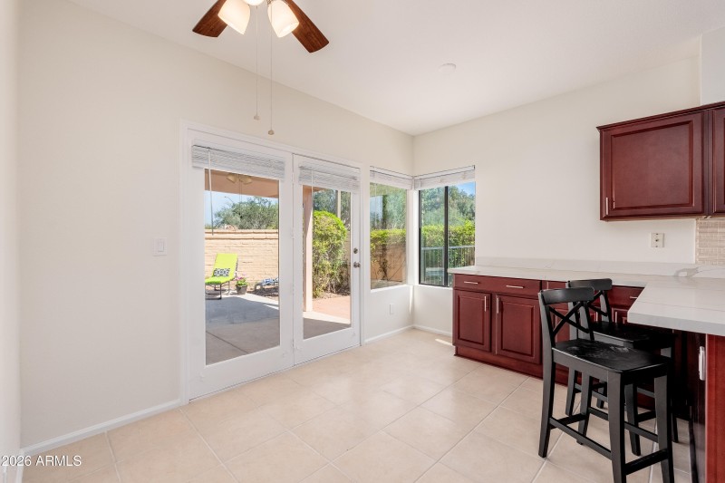 9596 E Windrose Dr - 08