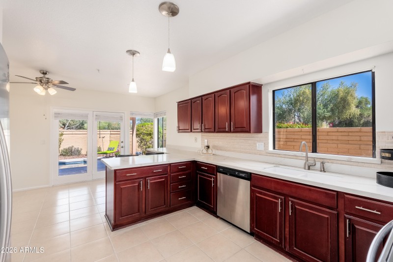 9596 E Windrose Dr - 12