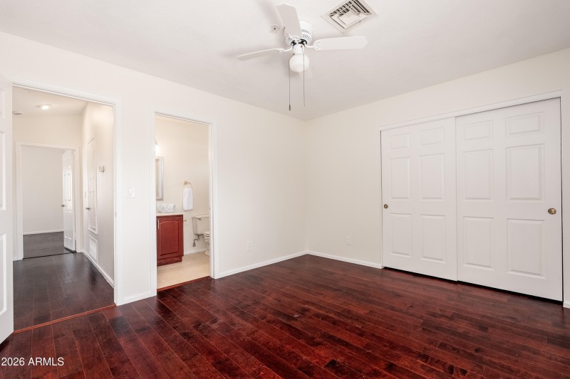 9596 E Windrose Dr - 24