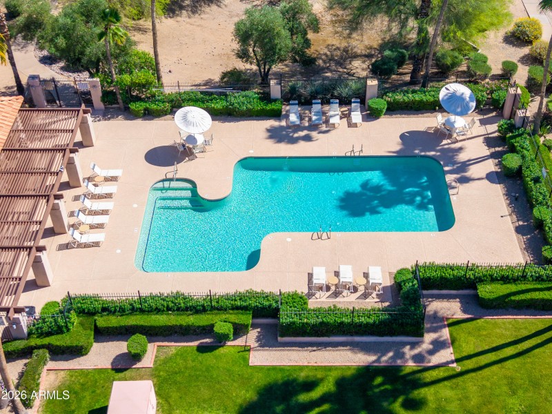 9596 E Windrose Dr - 49