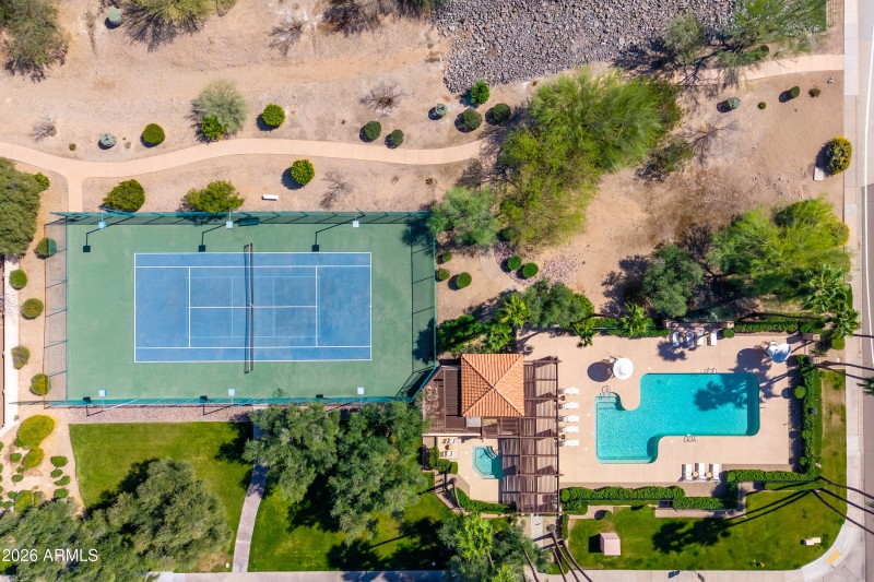 9596 E Windrose Dr - 52